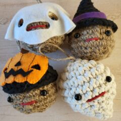 ハロウィーン飾り作ってます♪